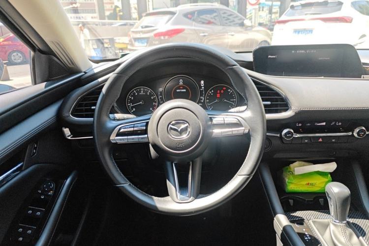 Used Mazda 3 Axela 2020 2.0L Automatic Luxury Version Steering Wheel