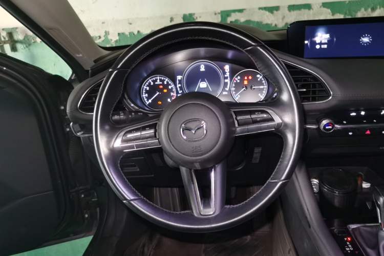 Used Mazda 3 Axela 2020 2.0L Automatic Zhiya Edition Steering Wheel