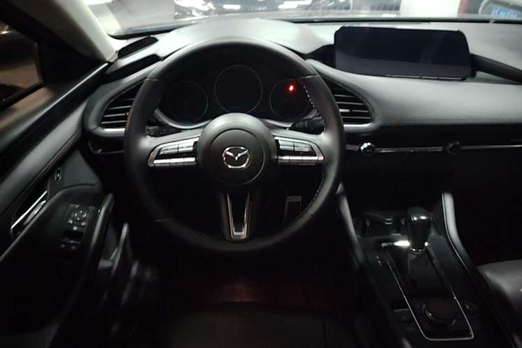 Used Mazda 3 Axela 2020 2.0L Automatic Zhiya Edition Steering Wheel