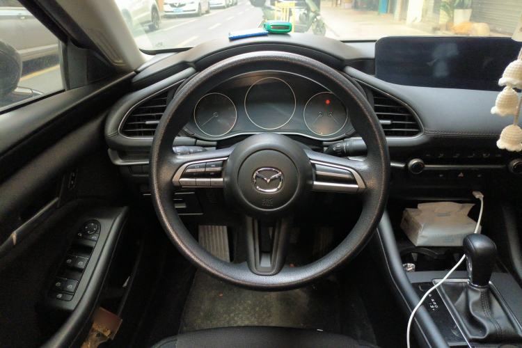 Used Mazda 3 Axela 2020 1.5L Automatic ZhiMei Edition Steering Wheel