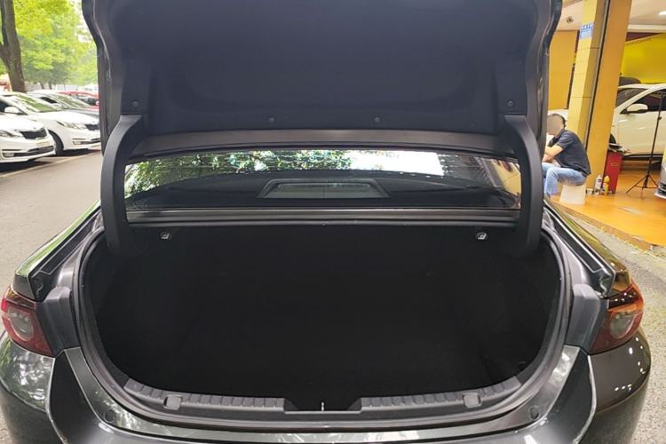Used Mazda 3 Axela 2020 2.0L Automatic Zhiya Edition Trunk