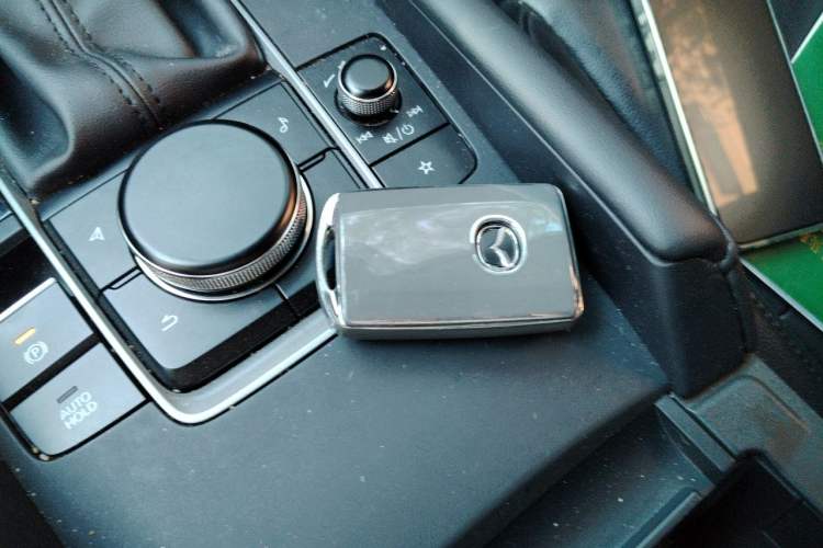 Used Mazda 3 Axela 2020 1.5L Automatic ZhiMei Edition Vehicle Key