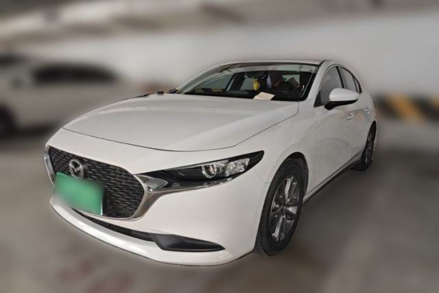 Ojetý Mazda 3 Axela 2020 1.5L Automatic Luxury Version