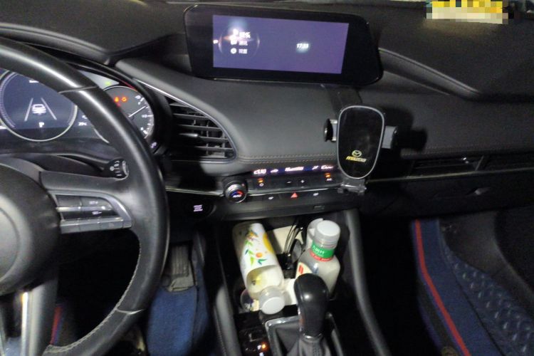 Used Mazda 3 Axela 2020 2.0L Automatic ZhiXuan Edition Audio And AC Panel