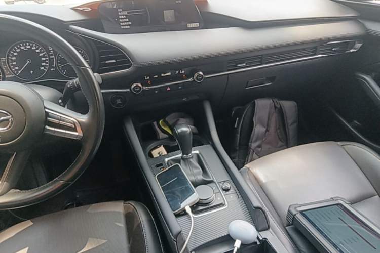 Used Mazda 3 Axela 2020 2.0L Automatic Zhiya Edition Audio And AC Panel