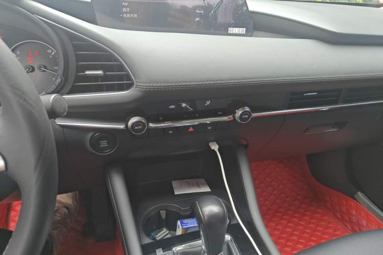 Used Mazda 3 Axela 2020 2.0L Automatic Zhiya Edition Audio And AC Panel