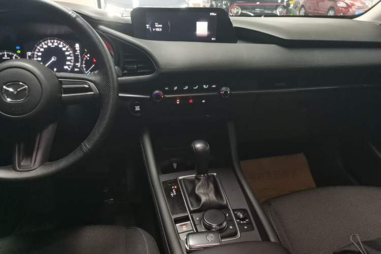 Used Mazda 3 Axela 2020 1.5L Automatic Zhiyue Sunroof Version Audio And AC Panel