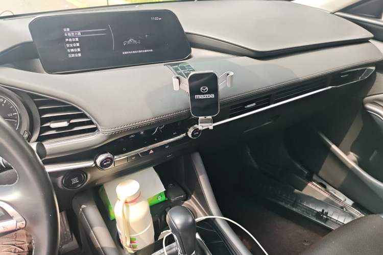 Used Mazda 3 Axela 2020 2.0L Automatic Zhiya Edition Audio And AC Panel