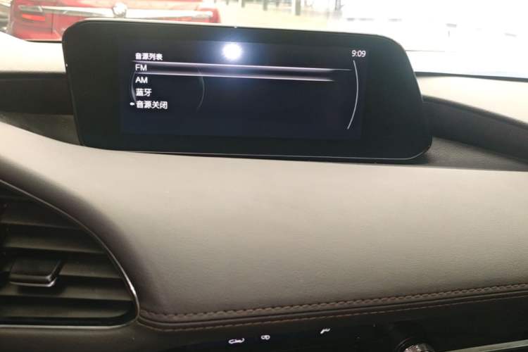 Used Mazda 3 Axela 2020 2.0L Automatic Zhiya Edition Audio And AC Panel