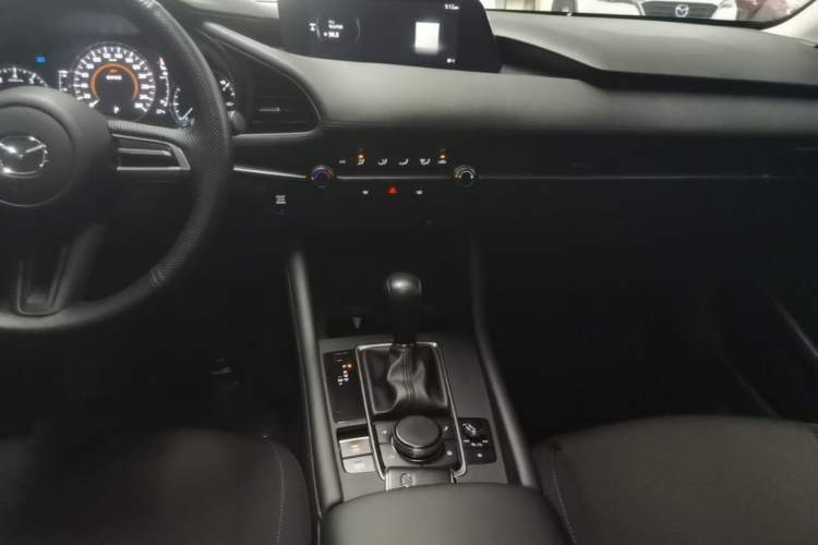 Used Mazda 3 Axela 2020 1.5L Automatic Zhiyue Sunroof Version Audio And AC Panel