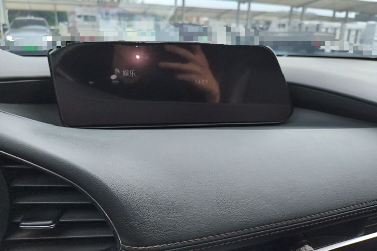 Used Mazda 3 Axela 2020 2.0L Automatic ZhiXuan Edition Audio And AC Panel