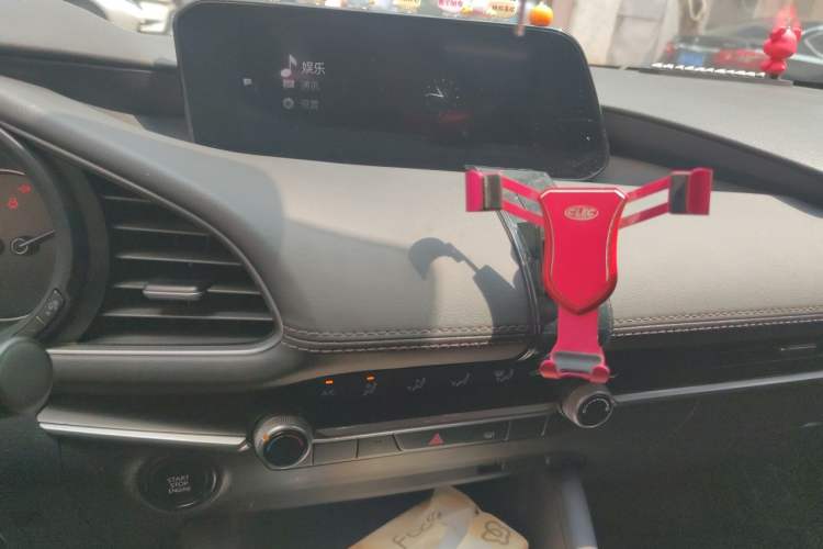 Used Mazda 3 Axela 2020 1.5L Automatic ZhiMei Edition Audio And AC Panel
