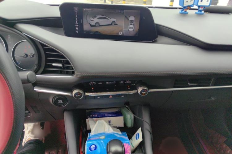 Used Mazda 3 Axela 2020 2.0L Automatic Zhiya Edition Audio And AC Panel