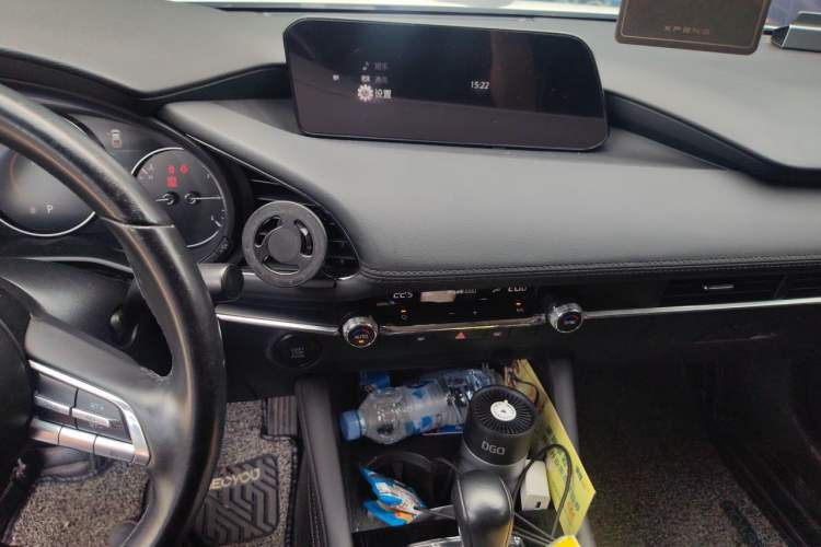Used Mazda 3 Axela 2020 2.0L Automatic Zhiya Edition Audio And AC Panel