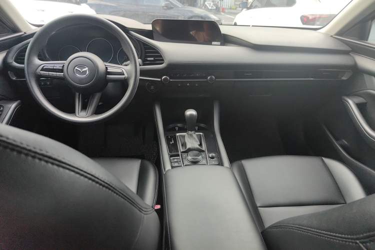 Used Mazda 3 Axela 2020 1.5L Automatic Zhiyue Sunroof Version Center Console