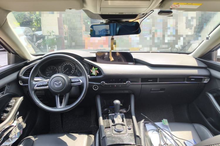 Used Mazda 3 Axela 2020 2.0L Automatic ZhiXuan Edition Center Console