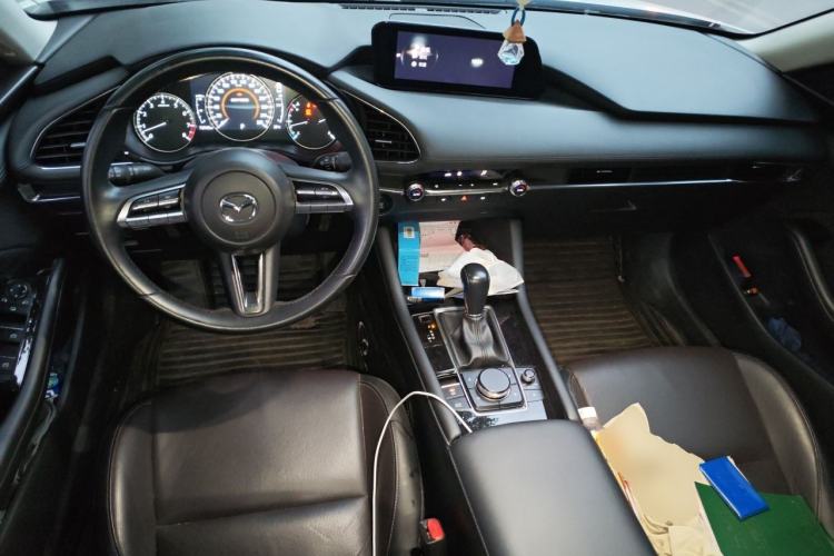 Used Mazda 3 Axela 2020 2.0L Automatic Zhiya Edition Center Console