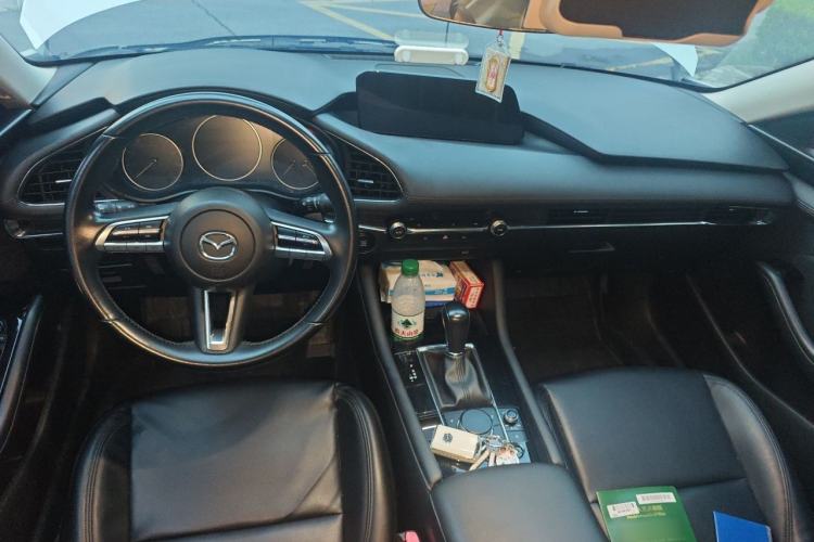 Used Mazda 3 Axela 2020 2.0L Automatic ZhiXuan Edition Center Console