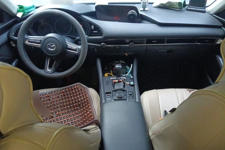 Used Mazda 3 Axela 2020 2.0L Automatic ZhiXuan Edition Center Console