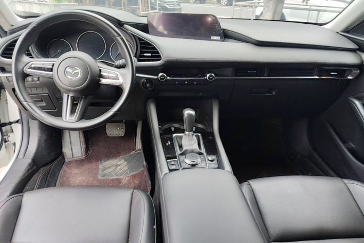 Used Mazda 3 Axela 2020 2.0L Automatic Zhiya Edition Center Console