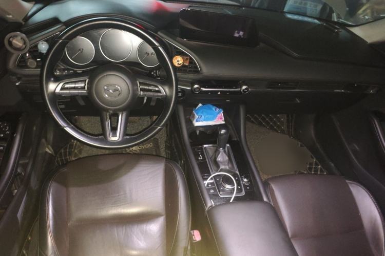 Used Mazda 3 Axela 2020 2.0L Automatic Zhiya Edition Center Console