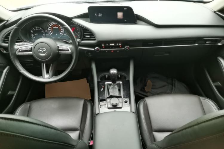 Used Mazda 3 Axela 2020 2.0L Automatic Zhiya Edition Center Console