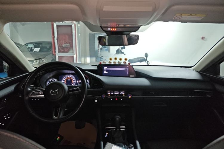 Used Mazda 3 Axela 2020 2.0L Automatic Zhiya Edition Center Console