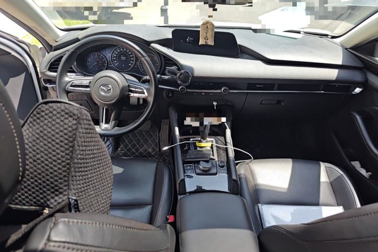 Used Mazda 3 Axela 2020 2.0L Automatic Zhiya Edition Center Console