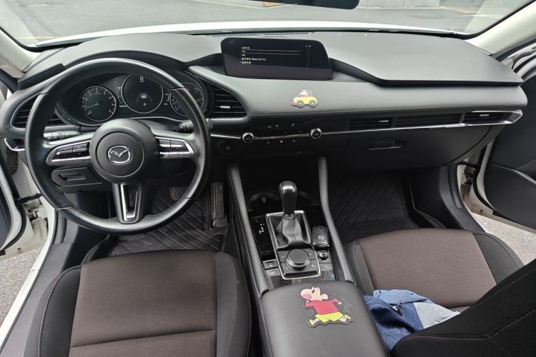 Used Mazda 3 Axela 2020 2.0L Automatic ZhiXuan Edition Center Console