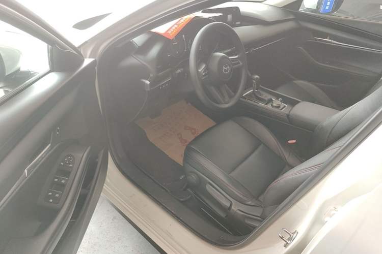 Used Mazda 3 Axela 2020 1.5L Automatic Zhiyue Sunroof Version Driver Seat