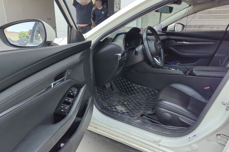 Used Mazda 3 Axela 2020 2.0L Automatic Zhiya Edition Driver Seat