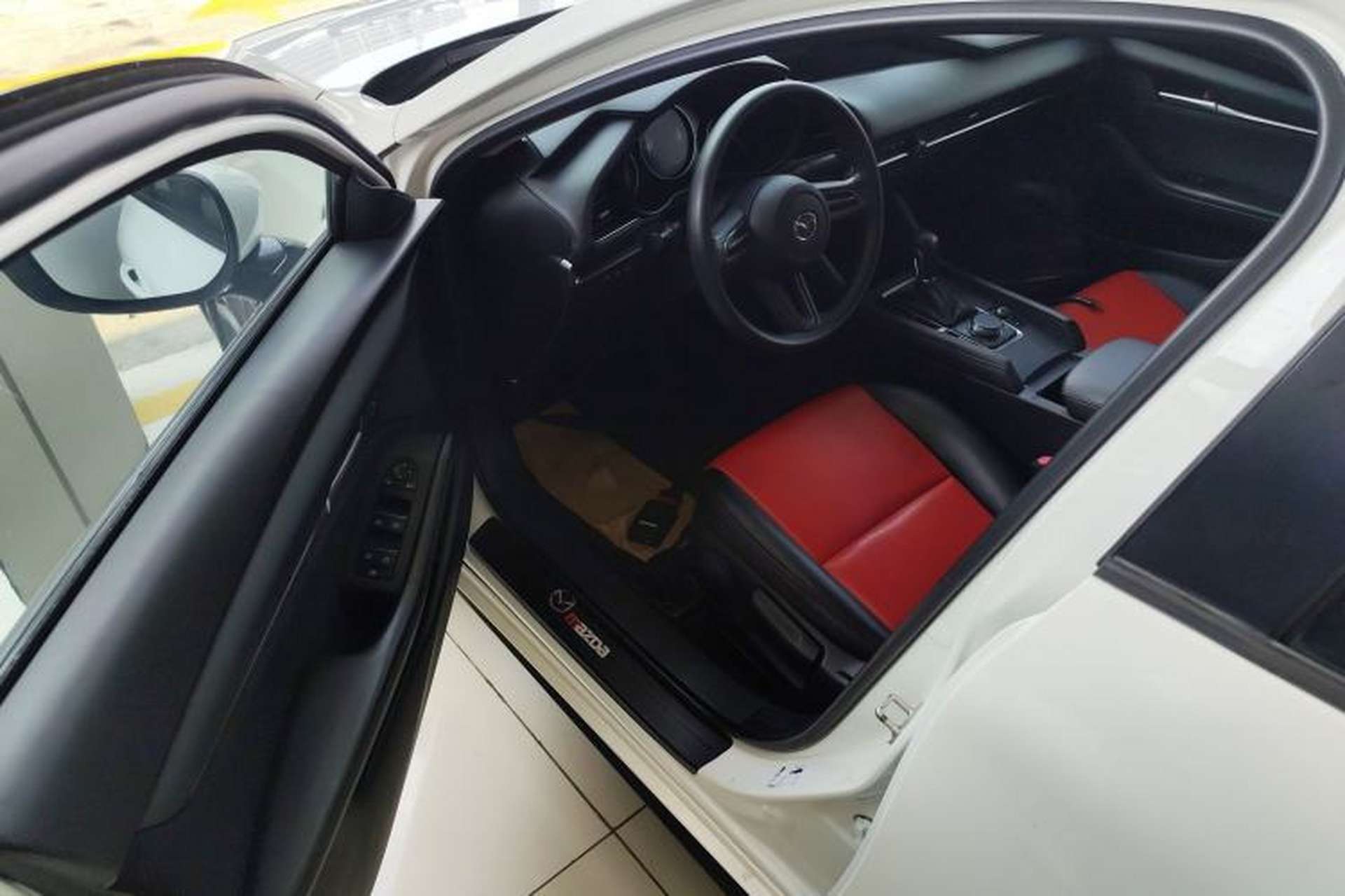 Used Mazda 3 Axela 2020 1.5L Automatic ZhiMei Edition Driver Seat
