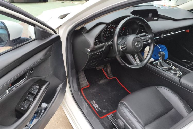 Used Mazda 3 Axela 2020 2.0L Automatic Zhiya Edition Driver Seat