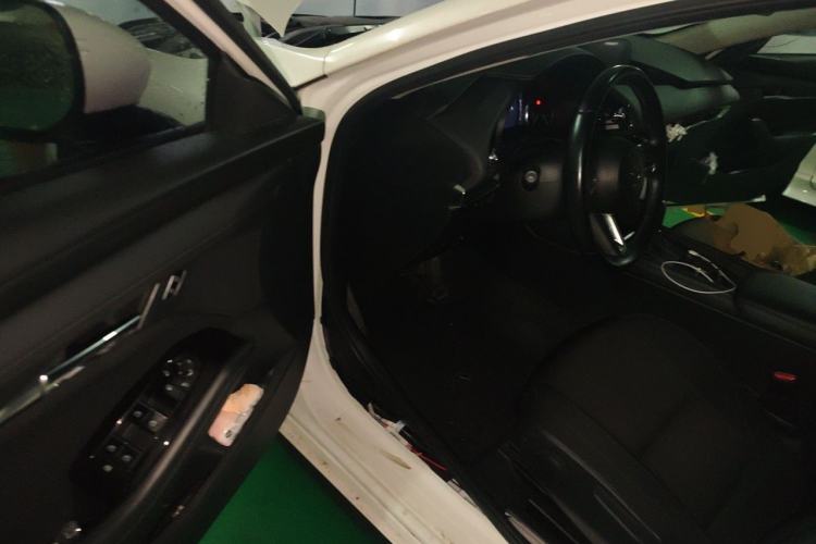 Used Mazda 3 Axela 2020 2.0L Automatic ZhiXuan Edition Driver Seat