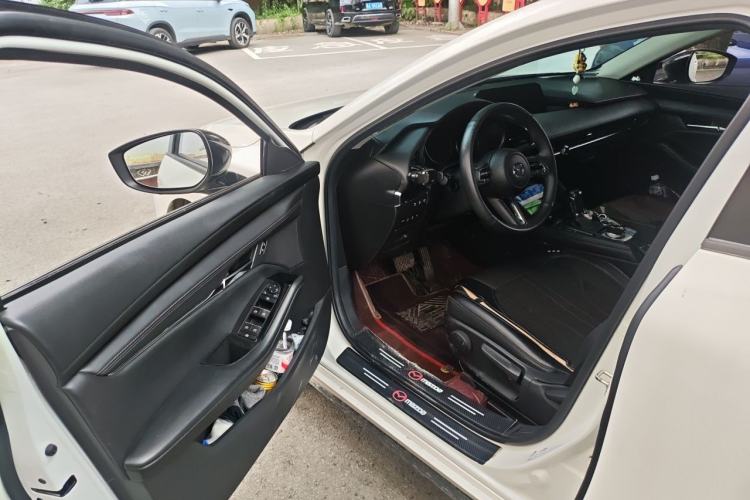 Used Mazda 3 Axela 2020 2.0L Automatic Zhiya Edition Driver Seat