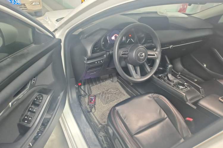Used Mazda 3 Axela 2020 1.5L Automatic Zhiyue Sunroof Version Driver Seat