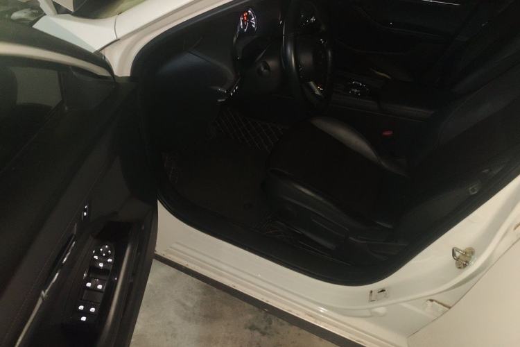 Used Mazda 3 Axela 2020 2.0L Automatic Zhiya Edition Driver Seat
