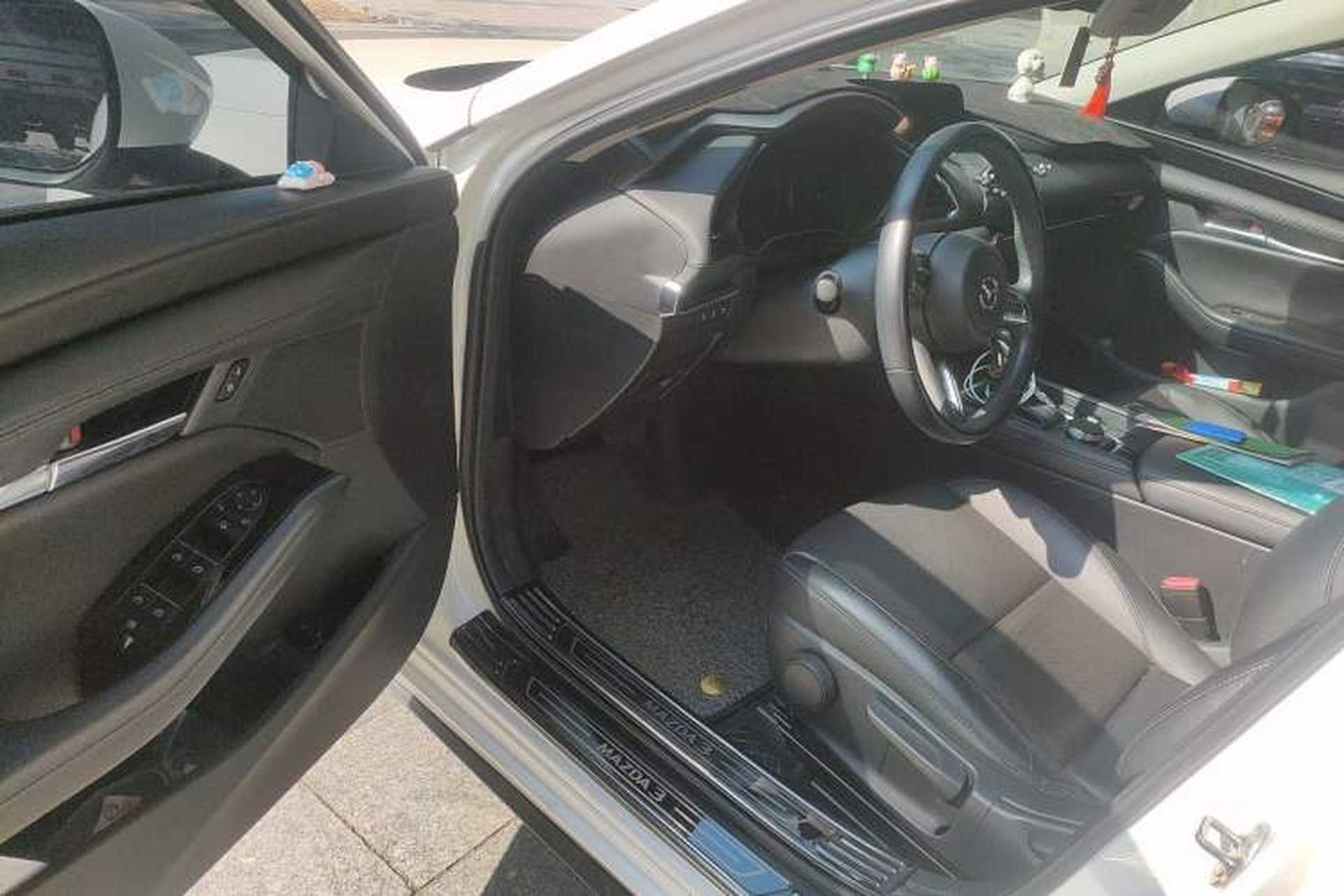 Used Mazda 3 Axela 2020 2.0L Automatic Zhiya Edition Driver Seat