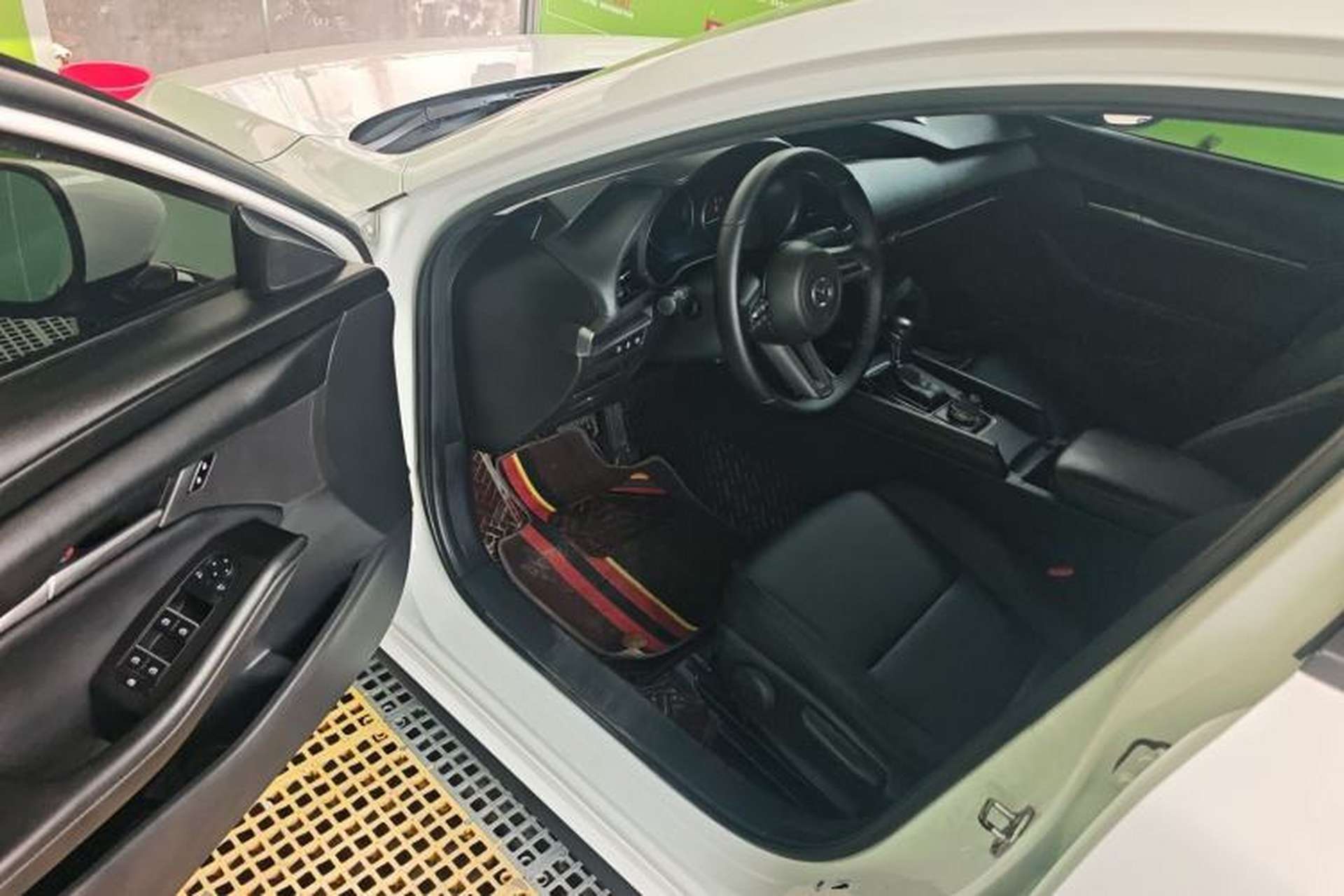 Used Mazda 3 Axela 2020 1.5L Automatic ZhiMei Edition Driver Seat