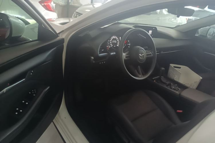 Used Mazda 3 Axela 2020 1.5L Automatic ZhiMei Edition Driver Seat