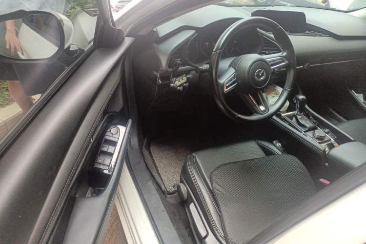 Used Mazda 3 Axela 2020 2.0L Automatic ZhiXuan Edition Driver Seat