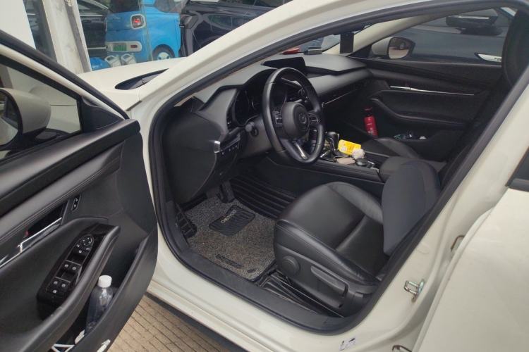 Used Mazda 3 Axela 2020 2.0L Automatic Zhiya Edition Driver Seat