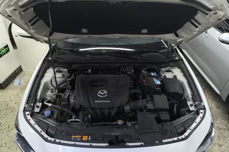 Used Mazda 3 Axela 2020 1.5L Automatic Luxury Version Engine Bay