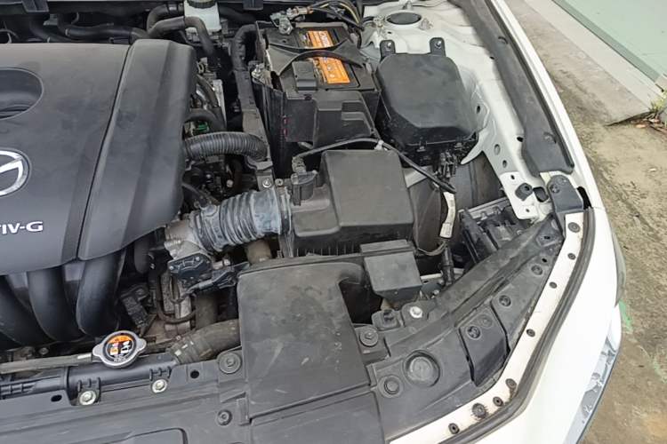 Used Mazda 3 Axela 2020 1.5L Automatic ZhiMei Edition Engine Bay Left
