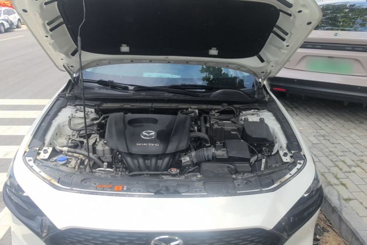 Used Mazda 3 Axela 2020 1.5L Automatic ZhiMei Edition Engine Bay