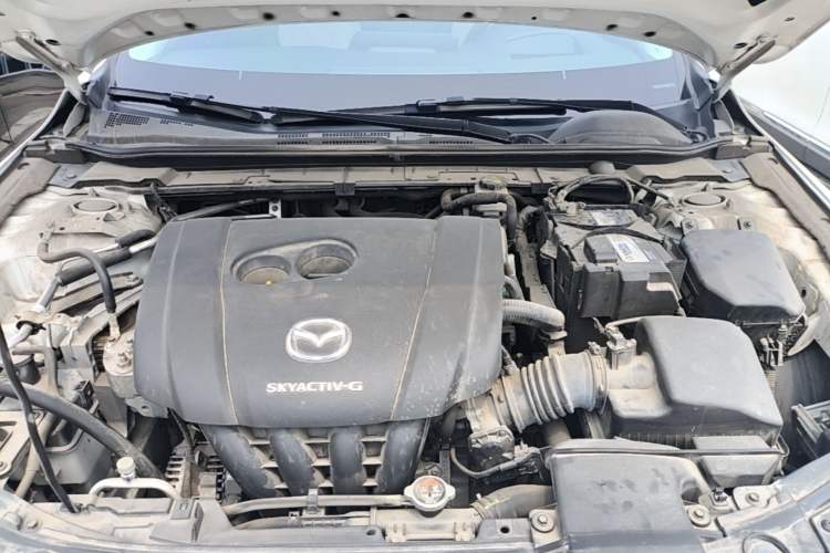 Used Mazda 3 Axela 2020 2.0L Automatic ZhiZun Edition Engine Bay