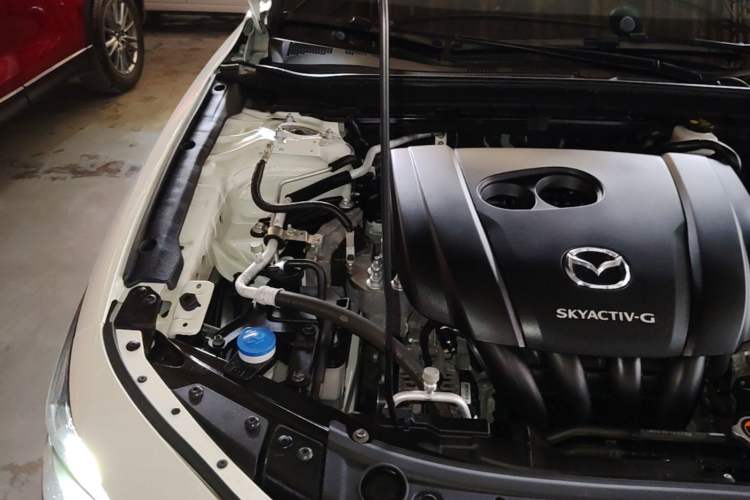 Used Mazda 3 Axela 2020 2.0L Automatic Zhiya Edition Engine Bay Right