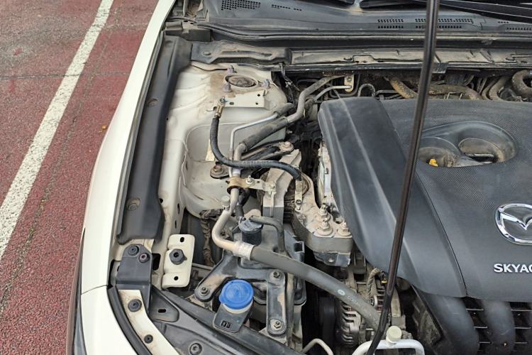 Used Mazda 3 Axela 2020 2.0L Automatic ZhiXuan Edition Engine Bay Right