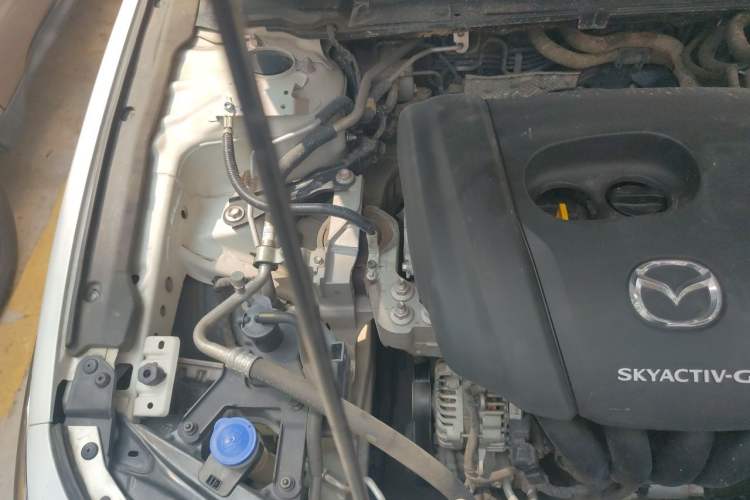 Used Mazda 3 Axela 2020 1.5L Automatic ZhiMei Edition Engine Bay Right