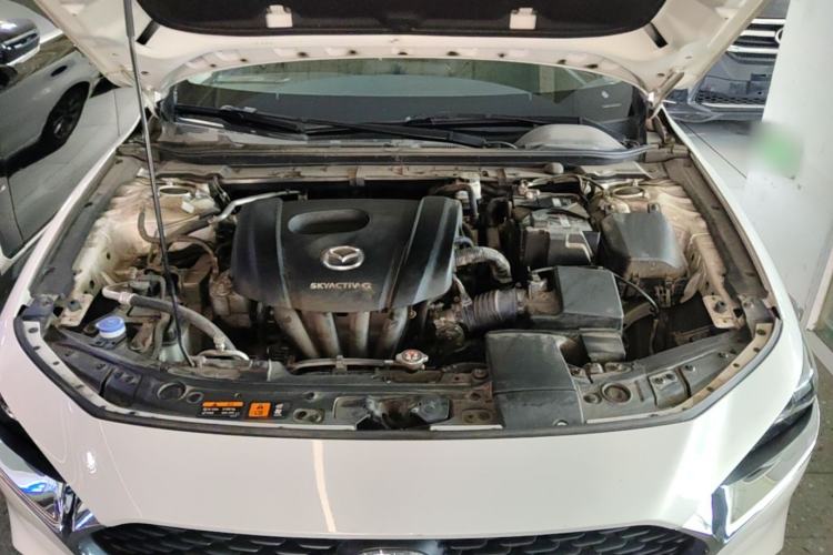 Used Mazda 3 Axela 2020 1.5L Automatic Luxury Version Engine Bay